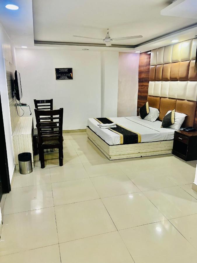 Hotel Cozy Cave Delhi Aiport New Delhi