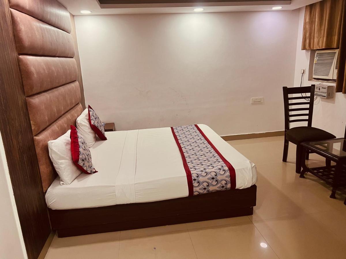 Cozy Cave Delhi Aiport New Delhi